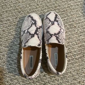 steven madden snake skin slip on shoes - slightly worn